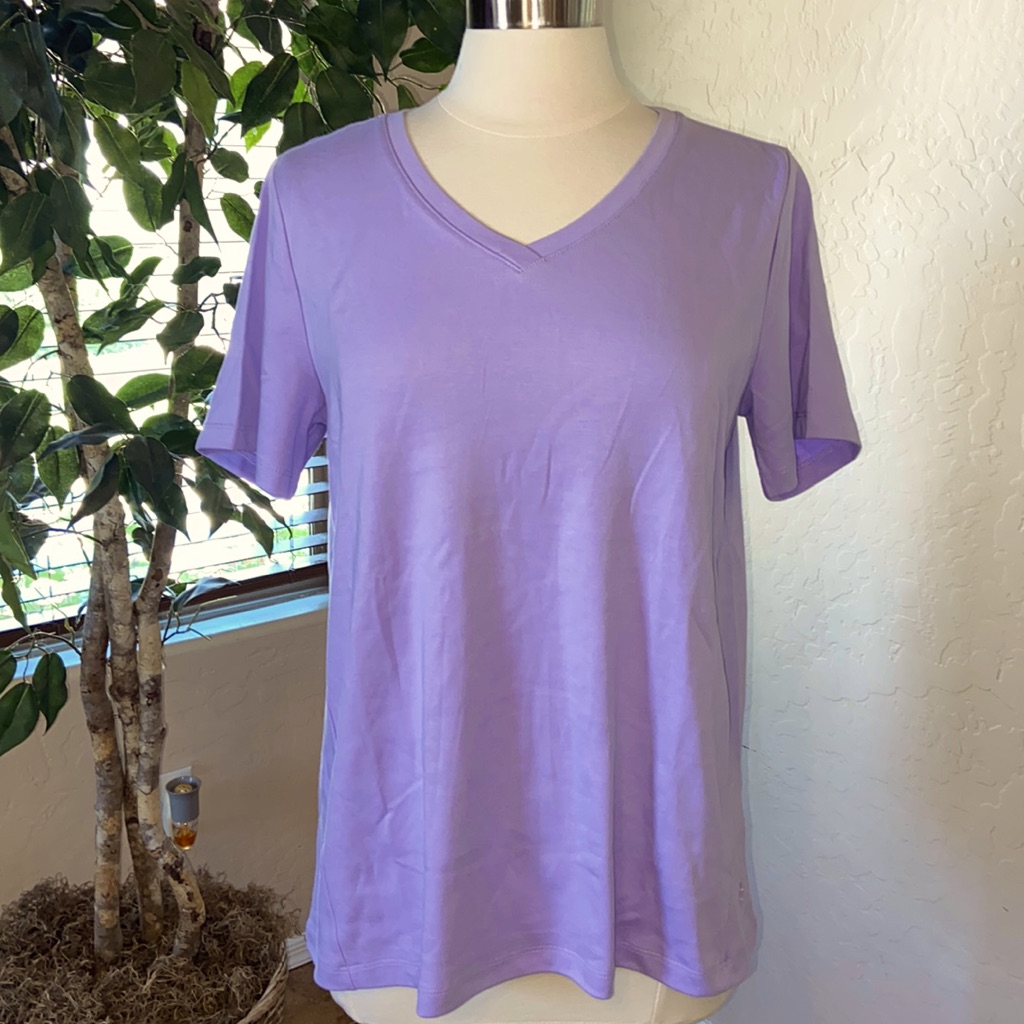 Isaac Mizrahi Live! Essentials Pima Cotton V-Neck Top ~ Light Lilac
